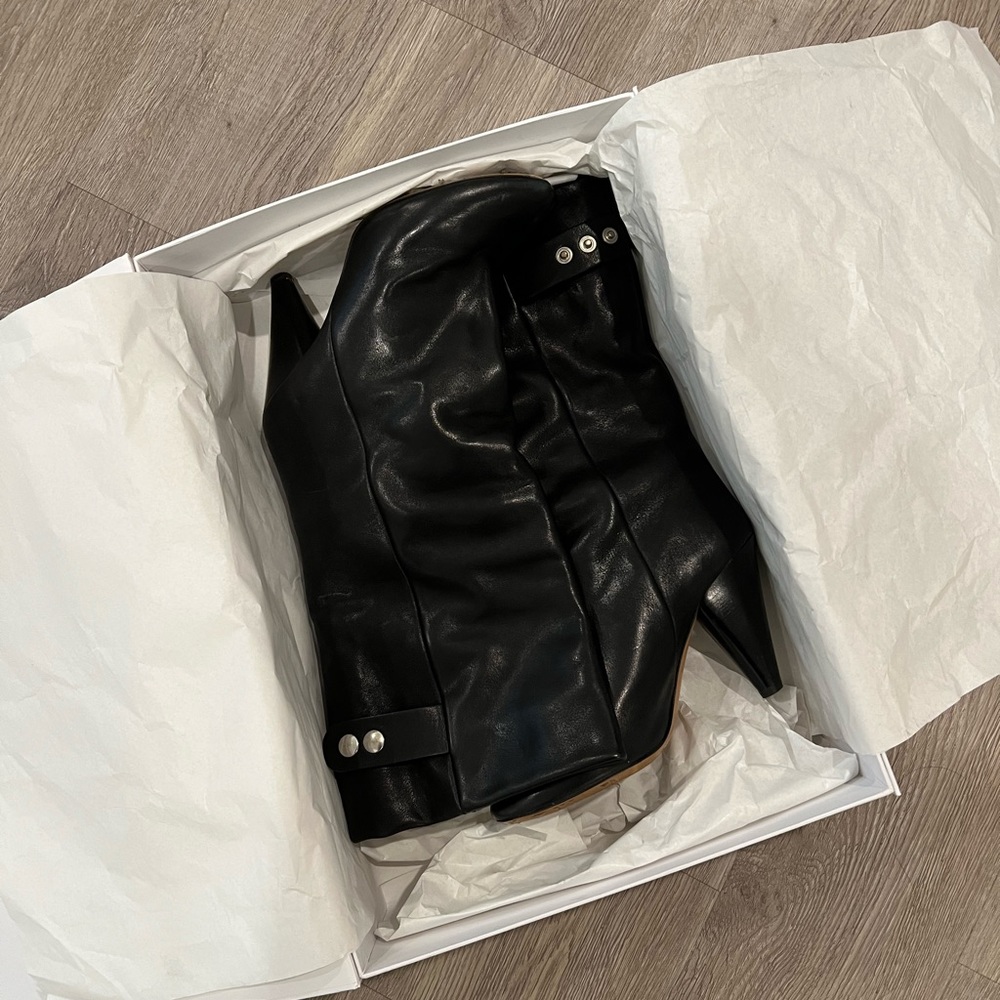 Isabel Marant Lakfee cowboy boots